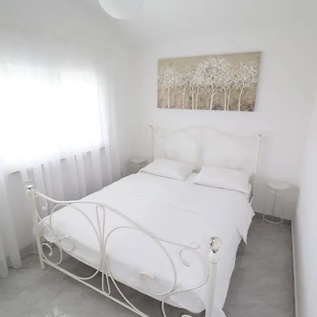 Lejlighed Vrsi Apartments *