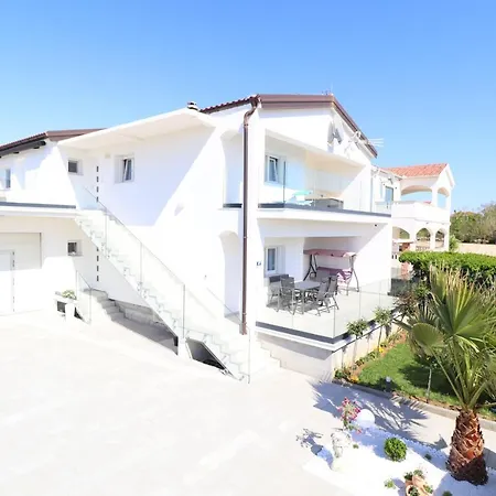 Vrsi Apartments Apartman *