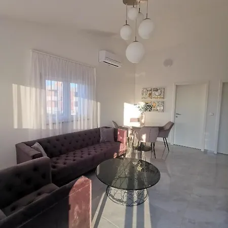 Apartman Vrsi Apartments *